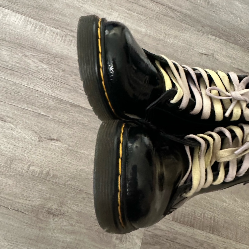 SOLD | Dr. Martens 1460 Toddler Shimmer Heart Lace Up Boots Black Size 10 - Picture 9 of 12